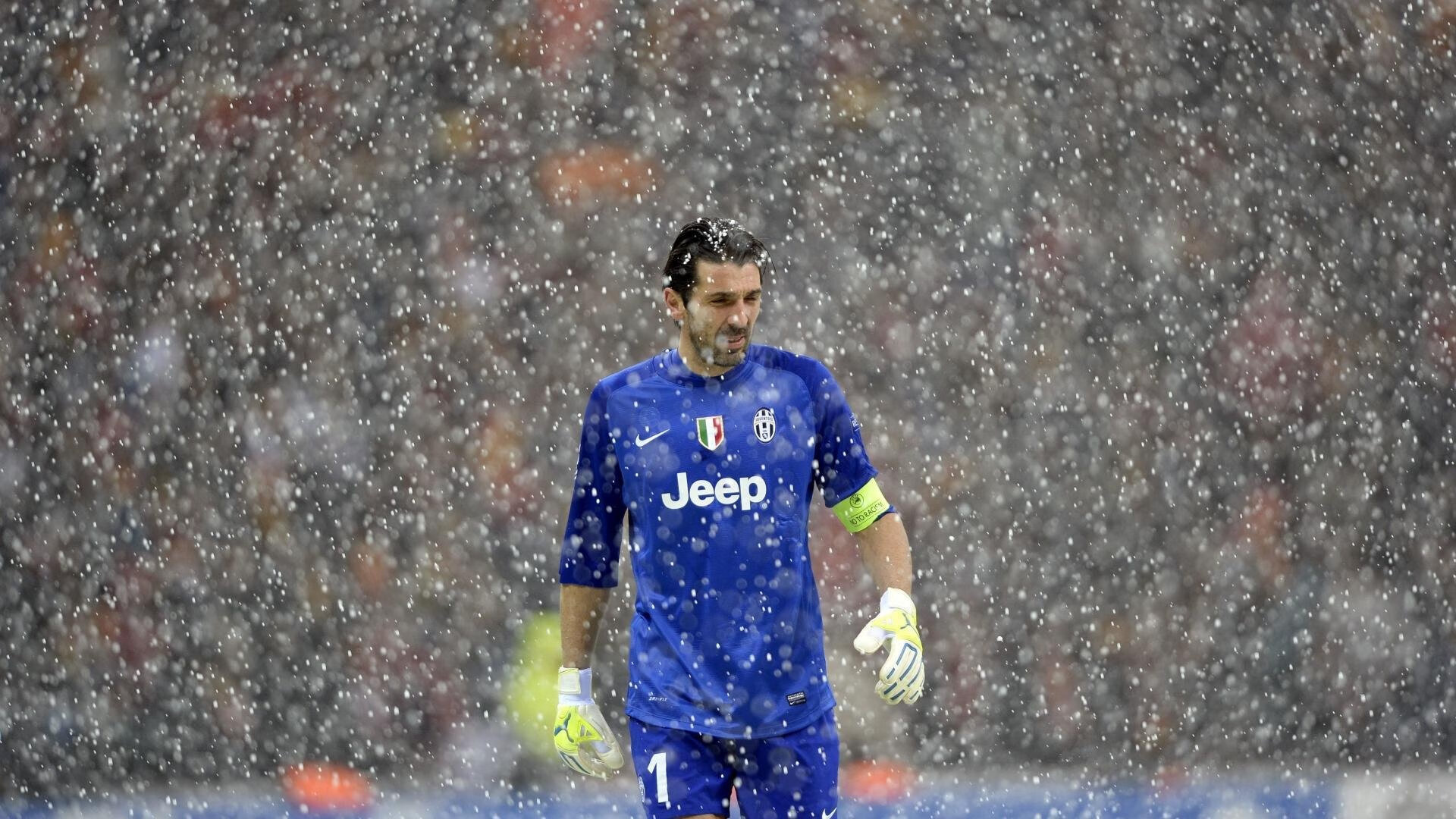 开云体育app-多特蒙德斩落马赛，厄德高在NBA季后赛接管比赛，跨界竞技场上的降维打击